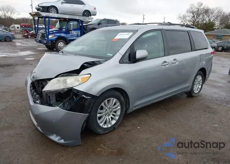 2011 Toyota Sienna Xle V6 from USA, damaged, VIN 5TDYK3DC5BS014852